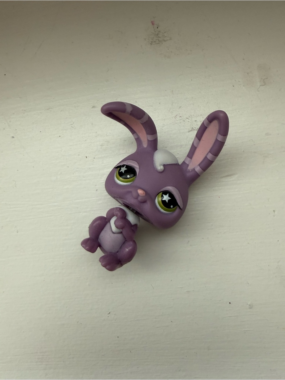 Hasbro Littlest Pet Shop #828 Purple Rabbit figure